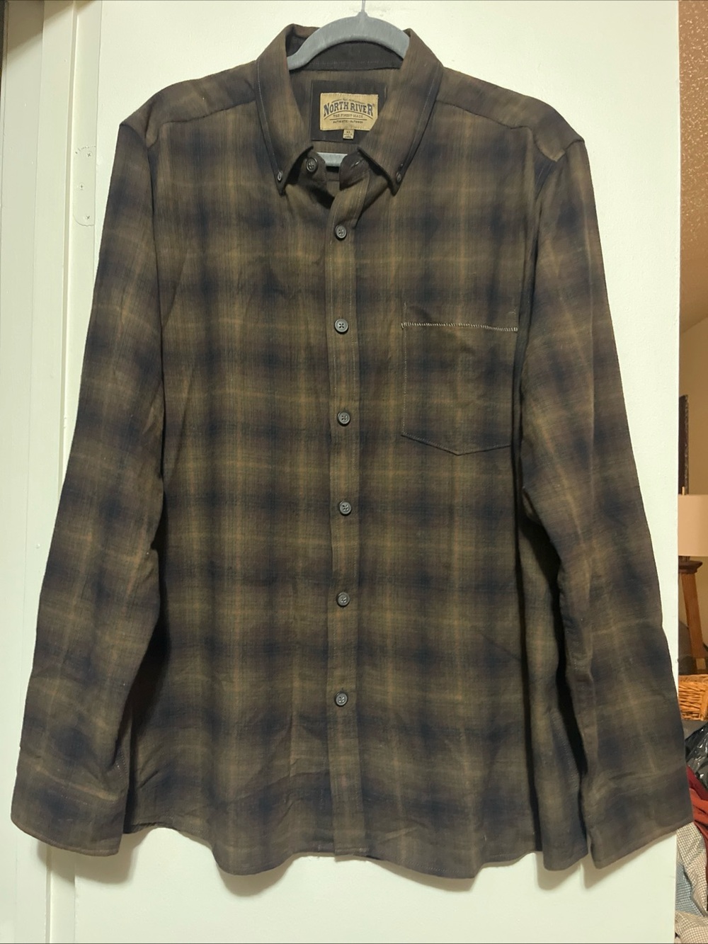North River Flannel Plaid Button-Up Shirt in Brown